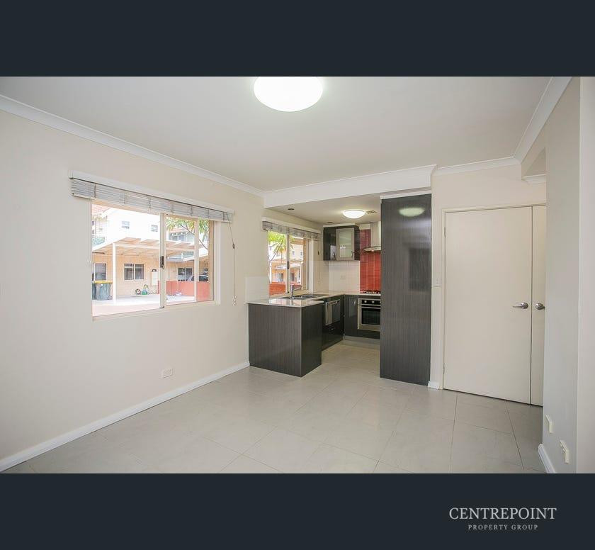 3x2 Townhouse for  at MIDLAND