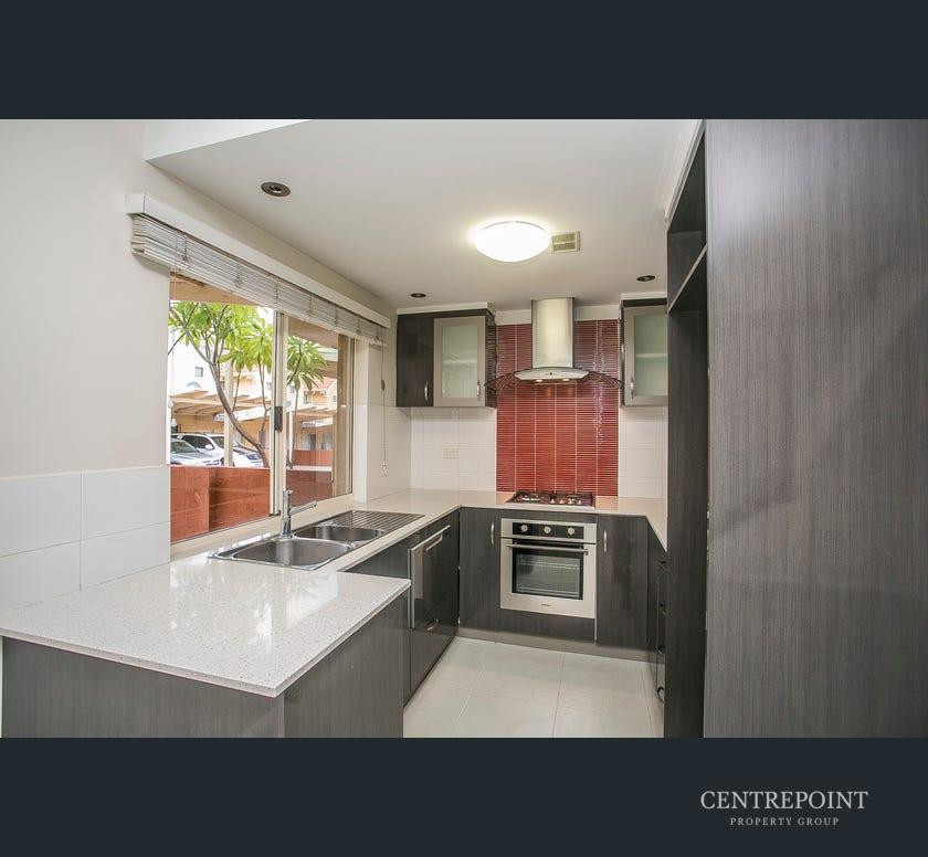 3x2 Townhouse for  at MIDLAND