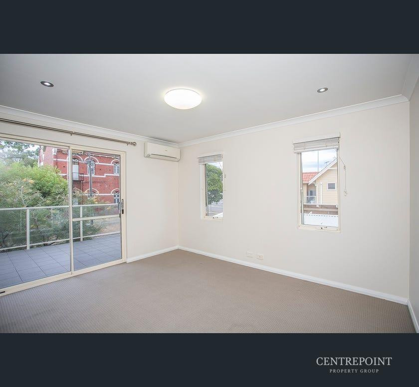 3x2 Townhouse for  at MIDLAND