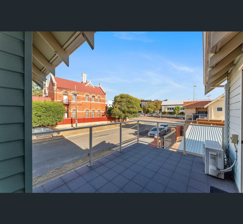 3x2 Townhouse for  at MIDLAND