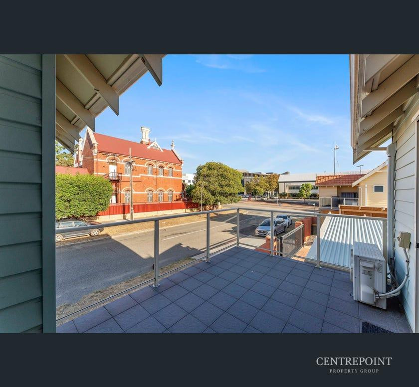 3x2 Townhouse for  at MIDLAND