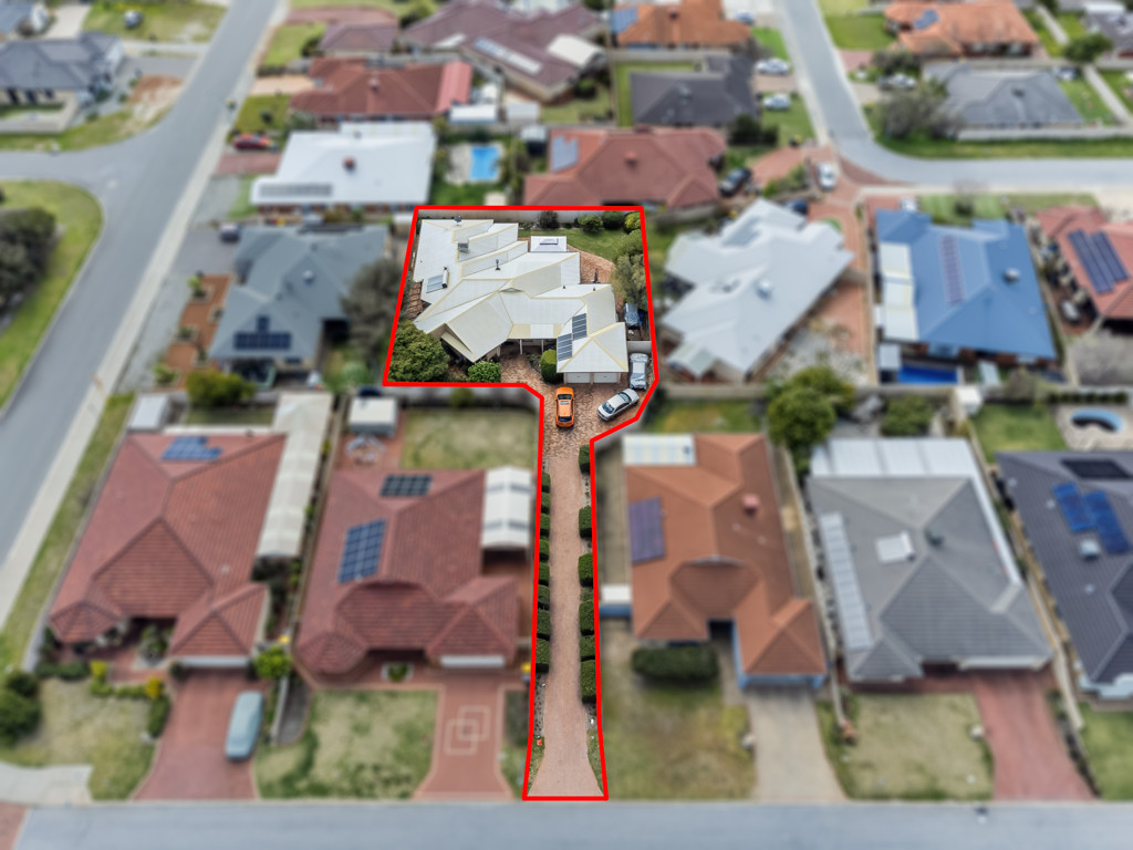4x2 House for  at CANNING VALE