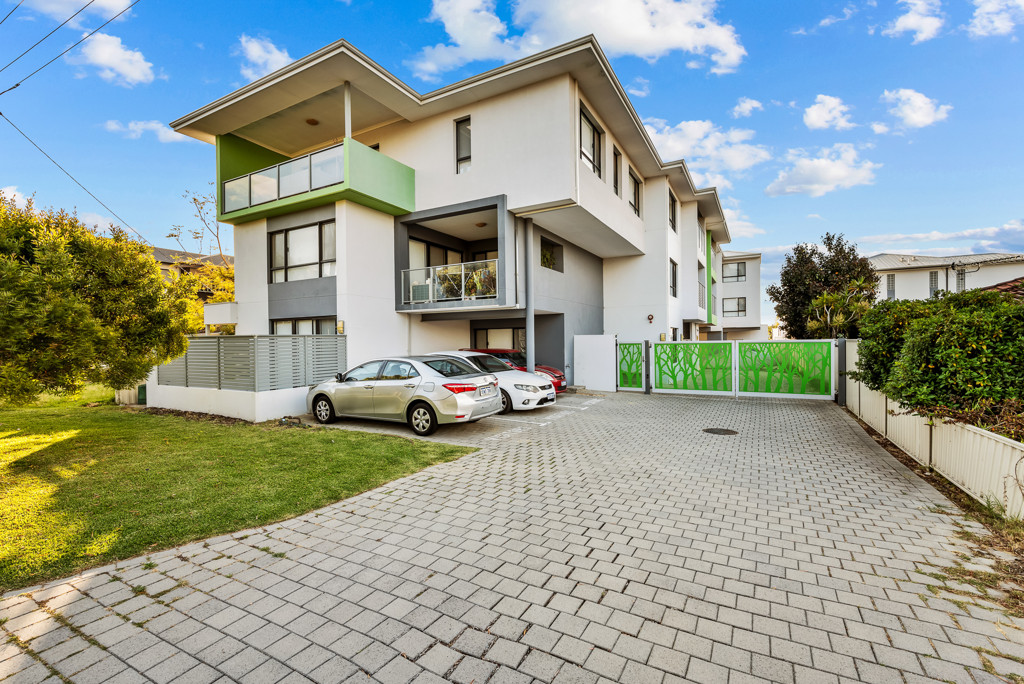 2x2 Unit for  at CLOVERDALE