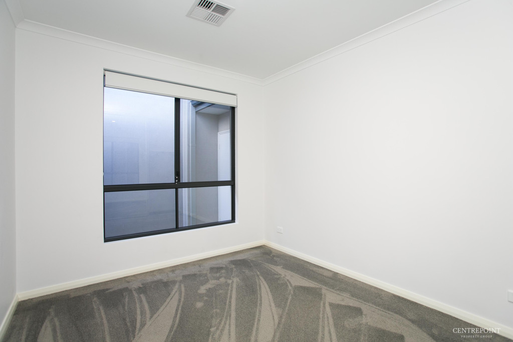 4x2 House for  at MIDLAND