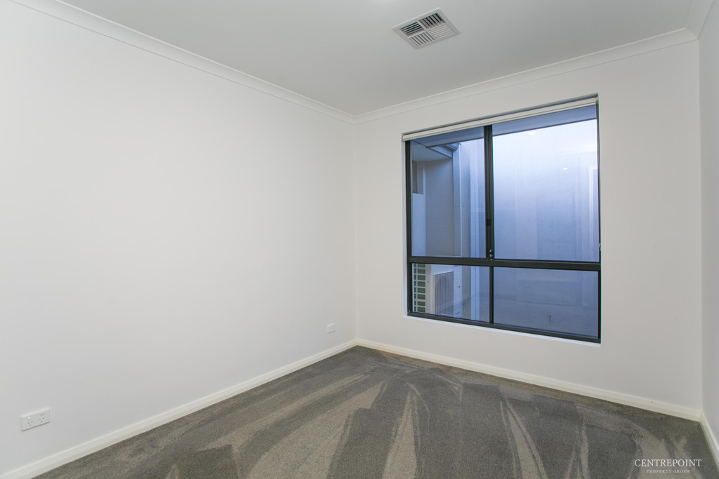 4x2 House for  at MIDLAND