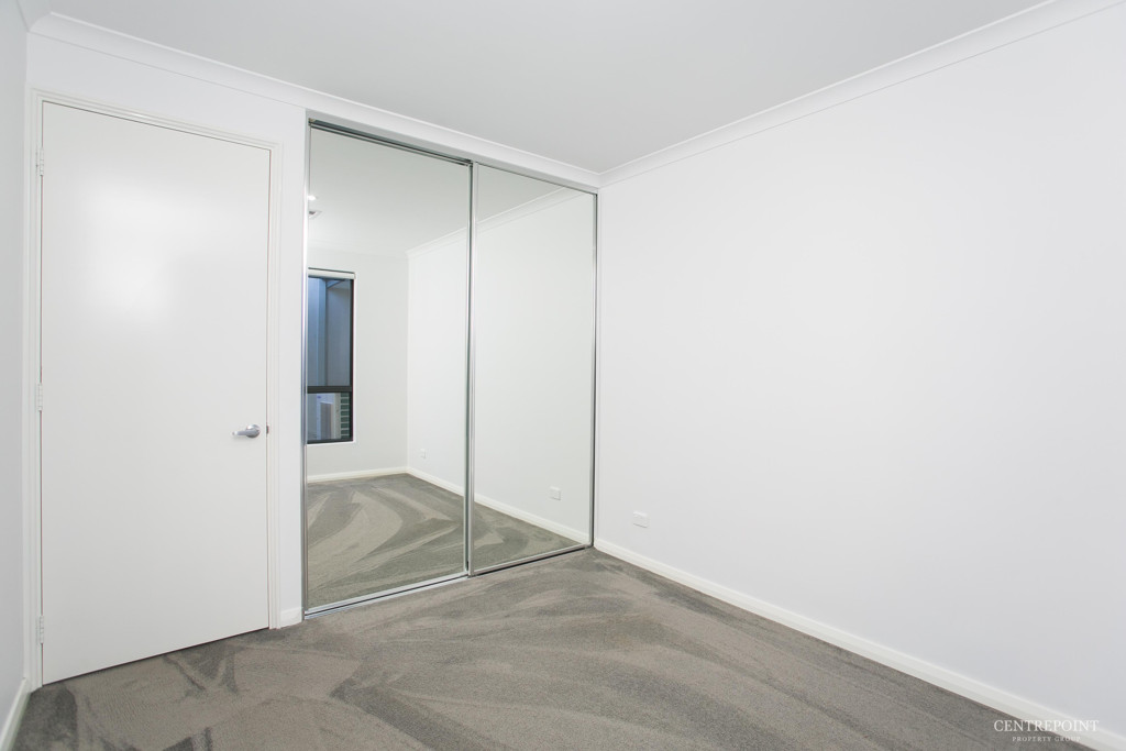 4x2 House for  at MIDLAND