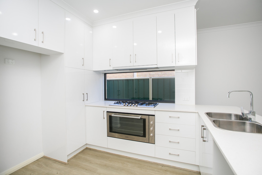 4x2 House for  at MIDLAND