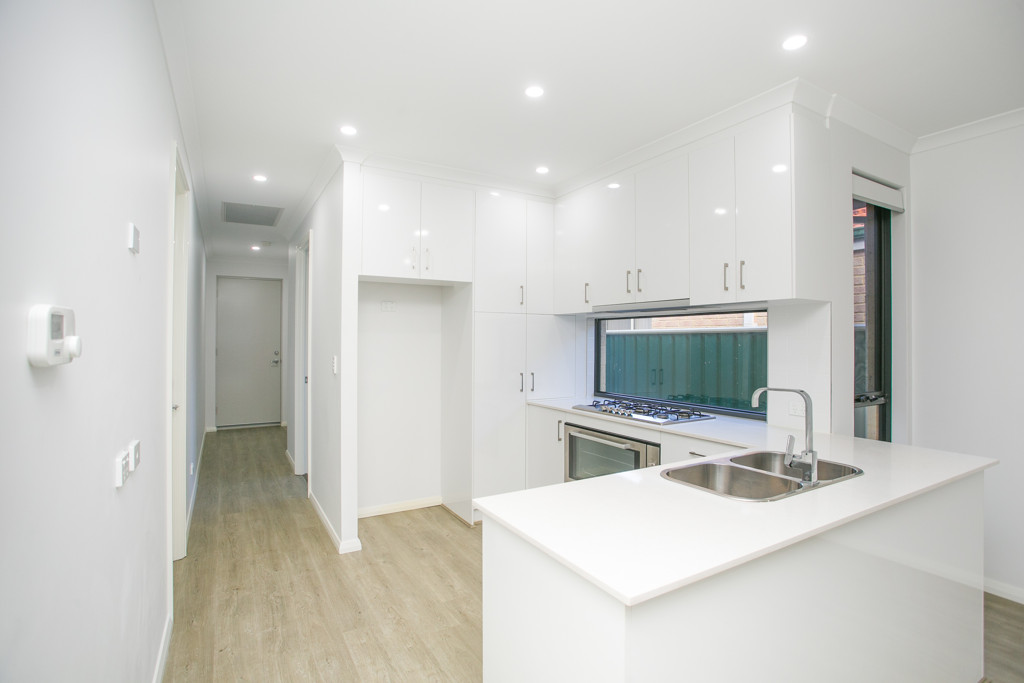 4x2 House for  at MIDLAND