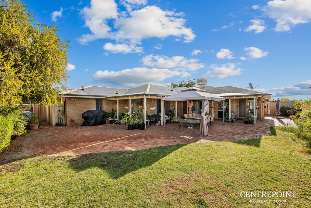 4x2 House for  at CANNING VALE