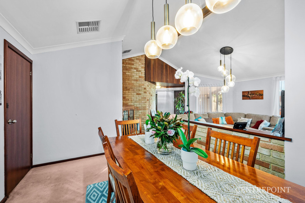 4x2 House for  at CANNING VALE