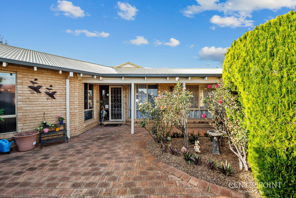 4x2 House for  at CANNING VALE