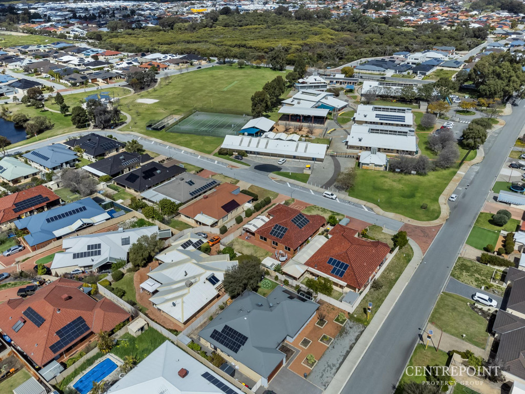 4x2 House for  at CANNING VALE