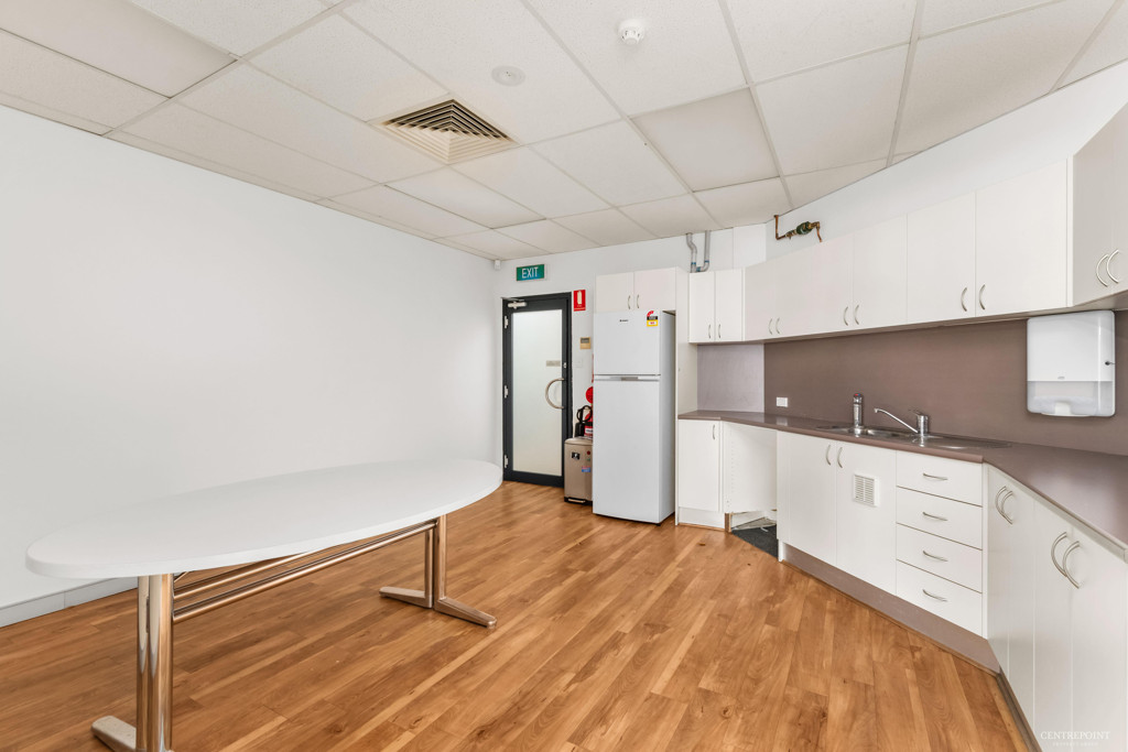 x Retail for  at EAST PERTH