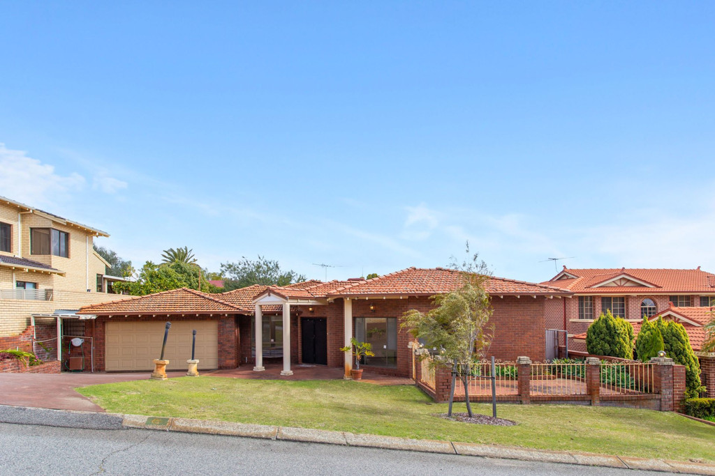 6 Mcness Court, Noranda WA
