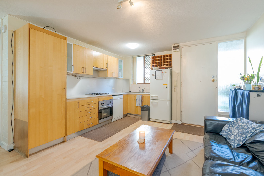 8a/19 Herdsman Parade, Wembley WA