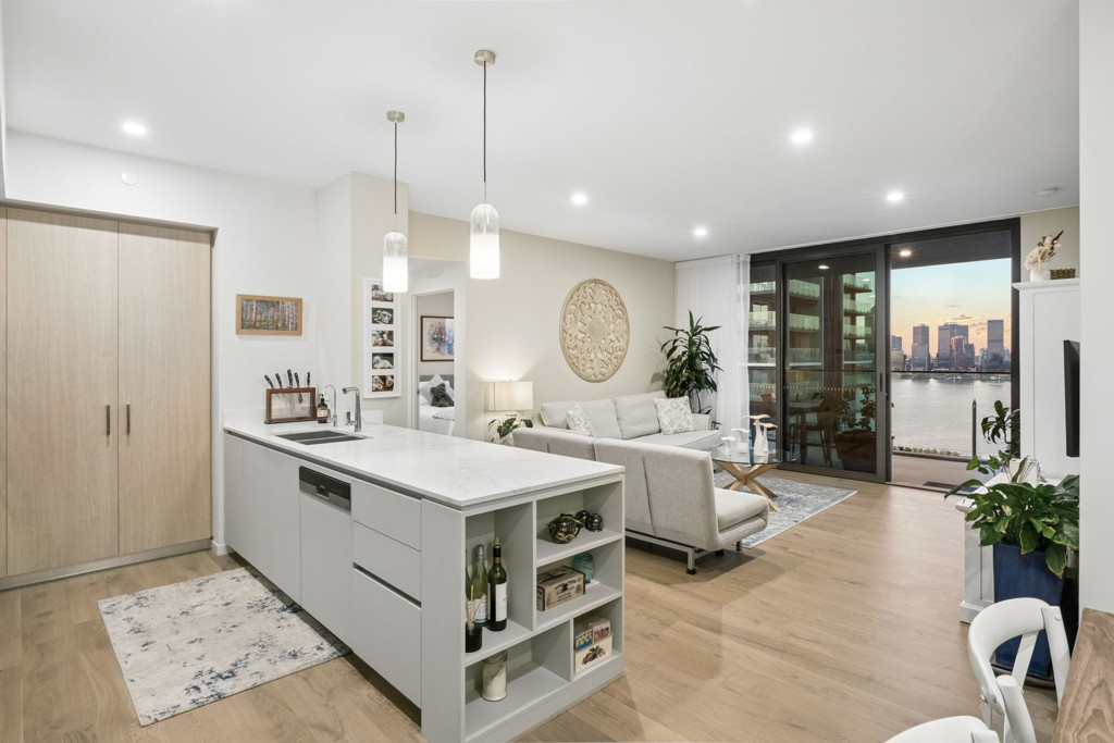 1407/99 Mill Point Road, South Perth WA