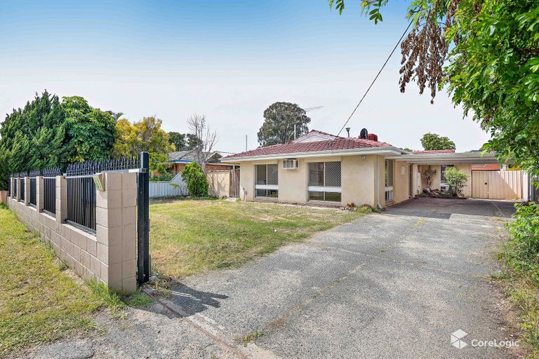 51 Connemara Drive, Thornlie WA