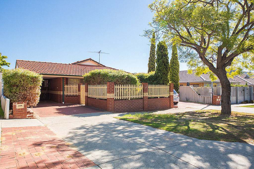 1/155 Edinboro St, Joondanna WA
