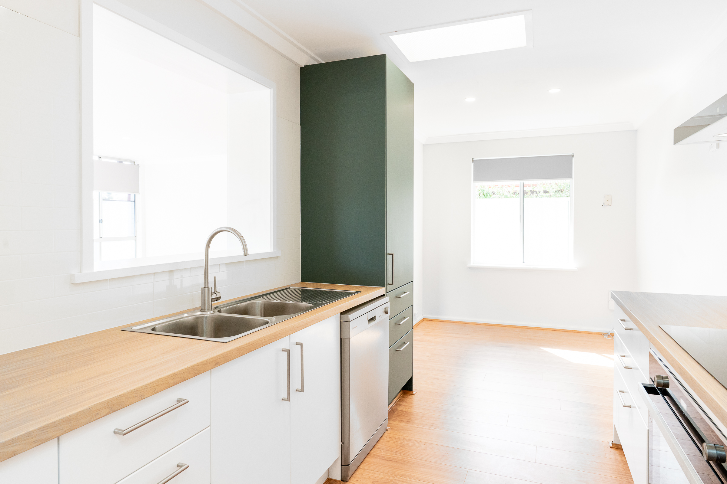 20 Dorchester Road, Forrestfield WA, Forrestfield - Thumbnail 3