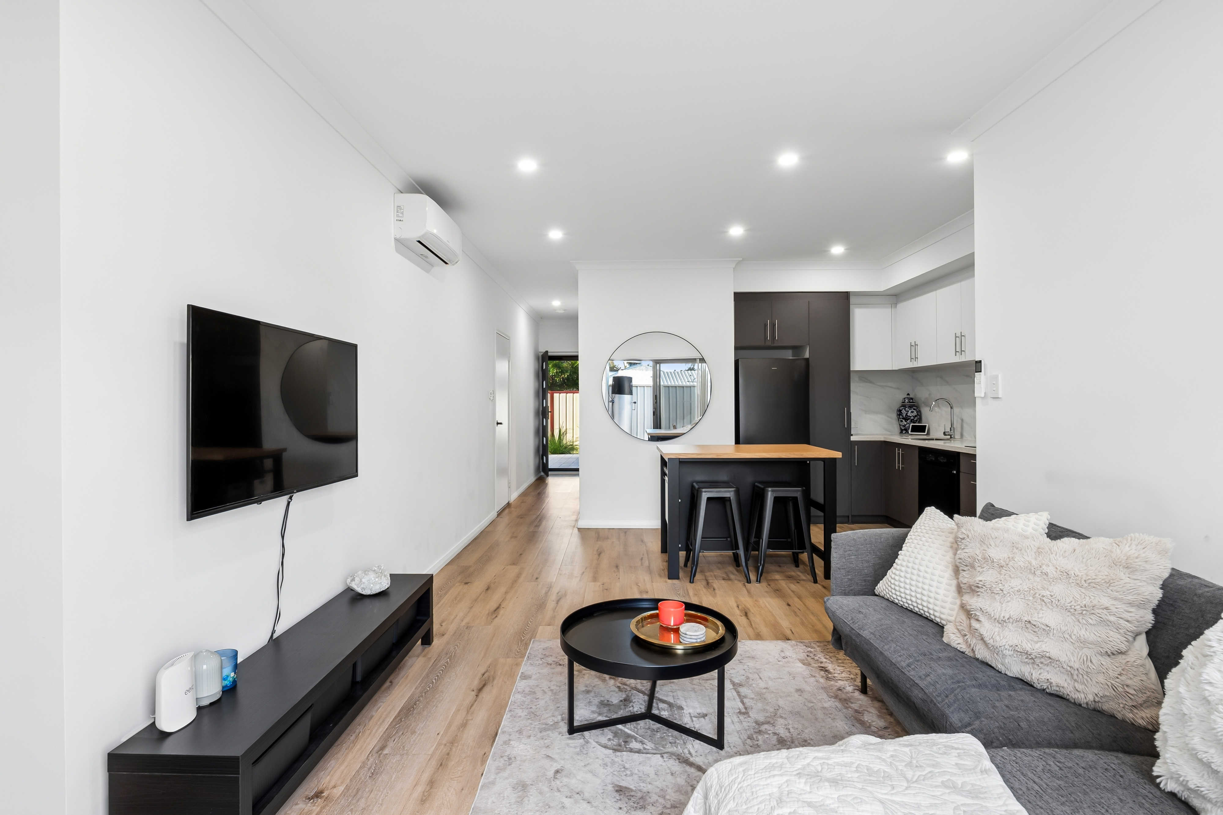 5/2 Wroxton Street, Midland WA, Midland - Thumbnail 2