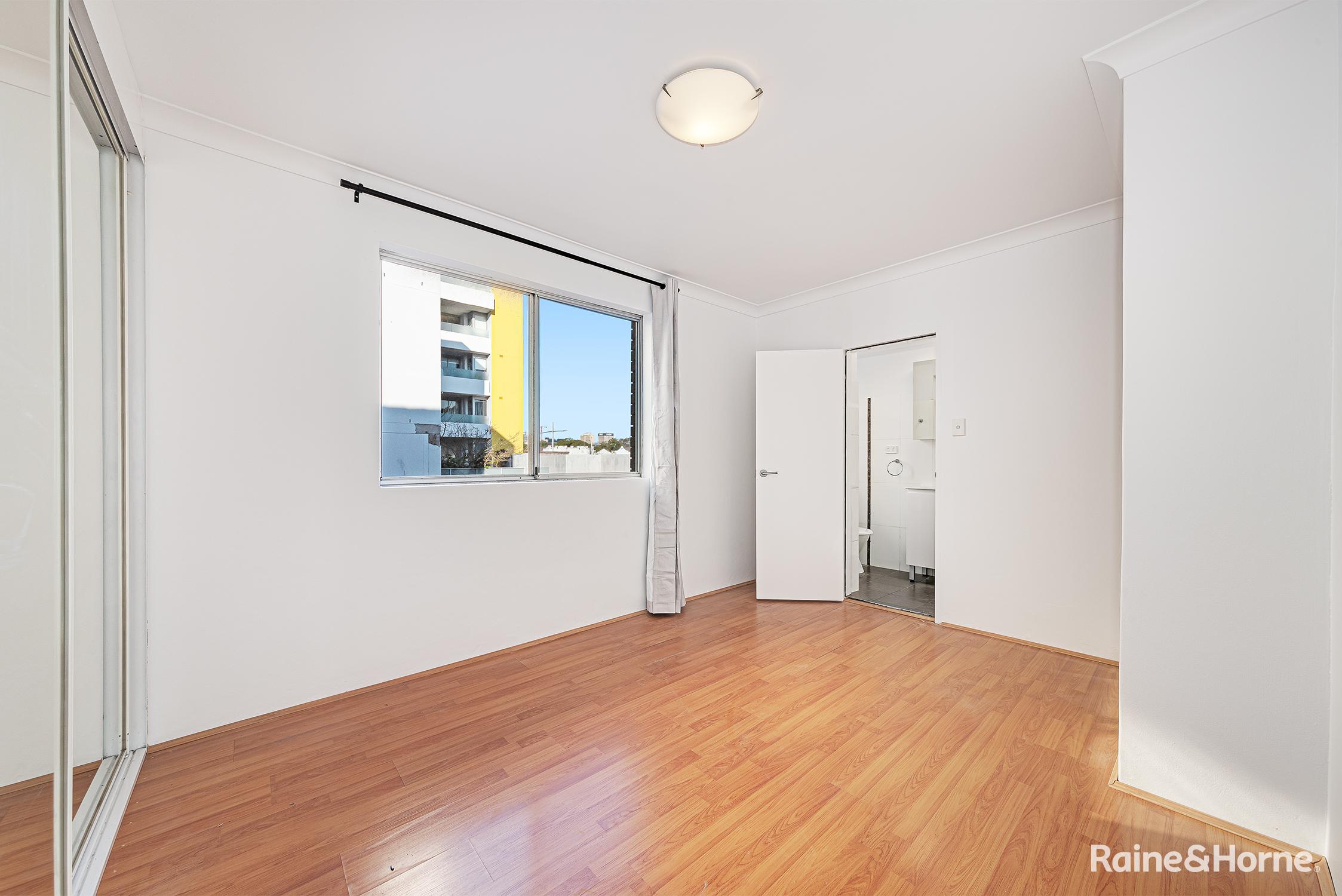 3/4 Duke Street, Kensington Leased by Raine & Horne Randwick | Coogee | Clovelly - image 5