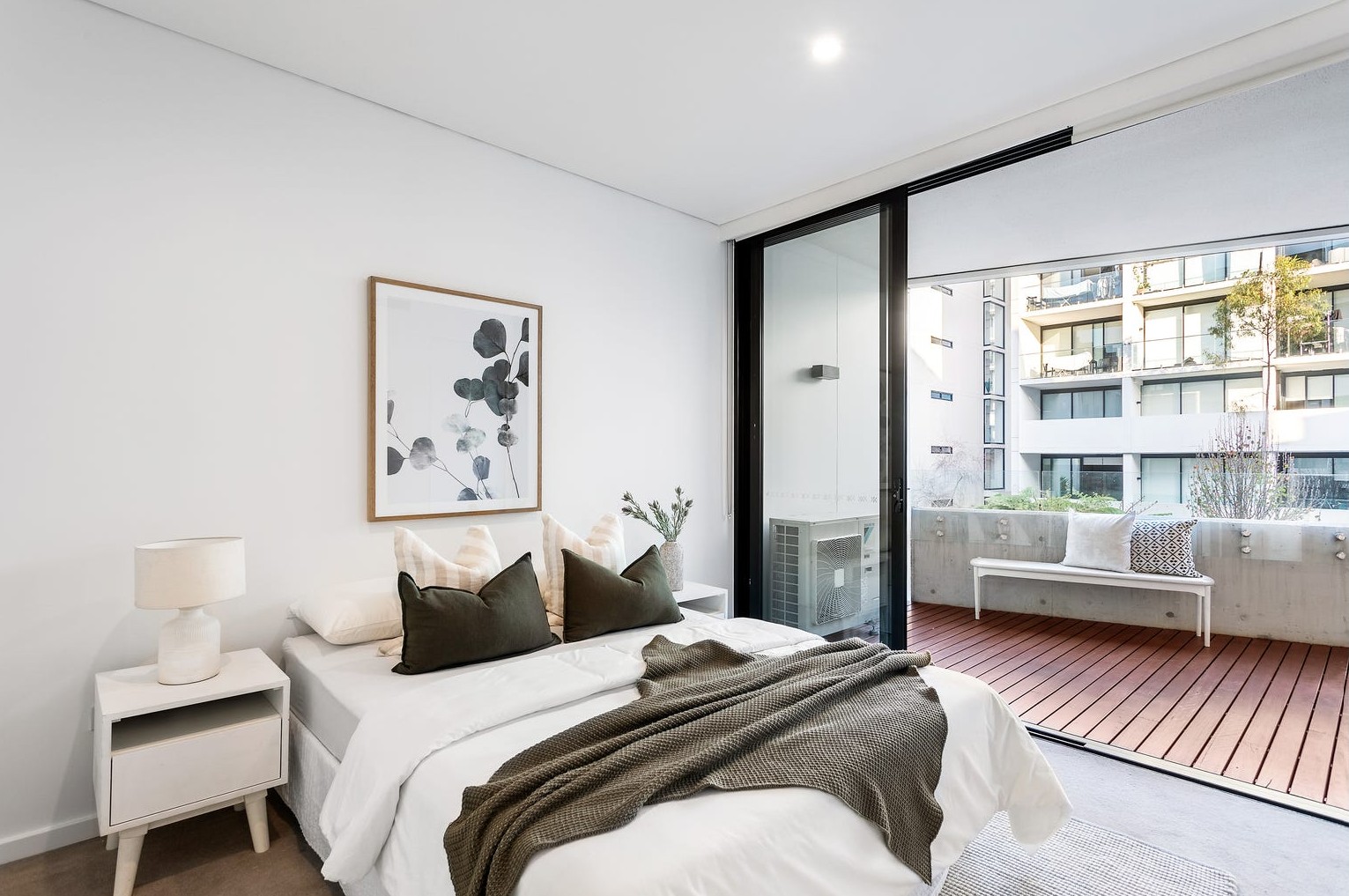 107A/2 Barr Street, Camperdown - Thumbnail 2