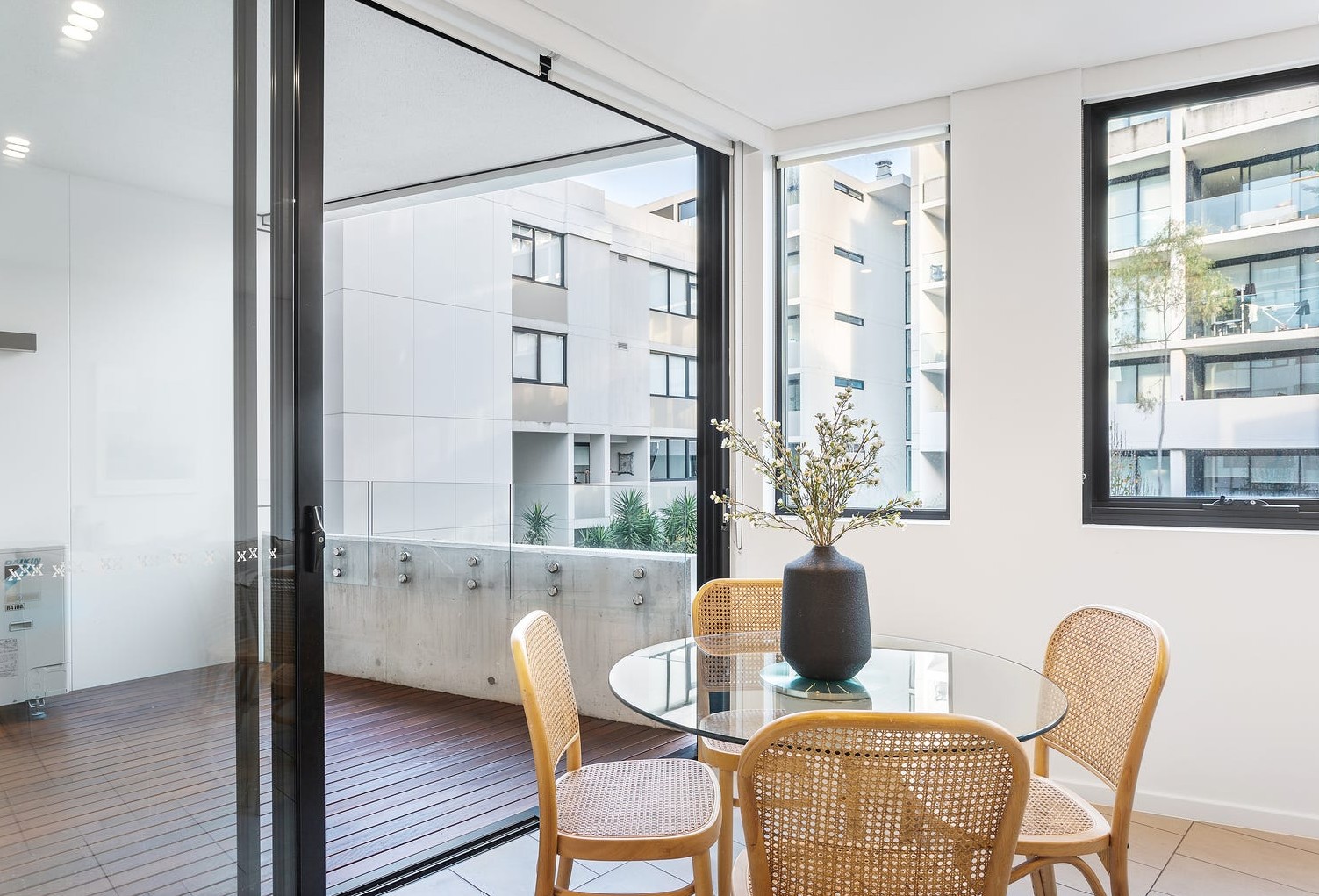 107A/2 Barr Street, Camperdown Leased by Raine & Horne Randwick | Coogee | Clovelly - image 4