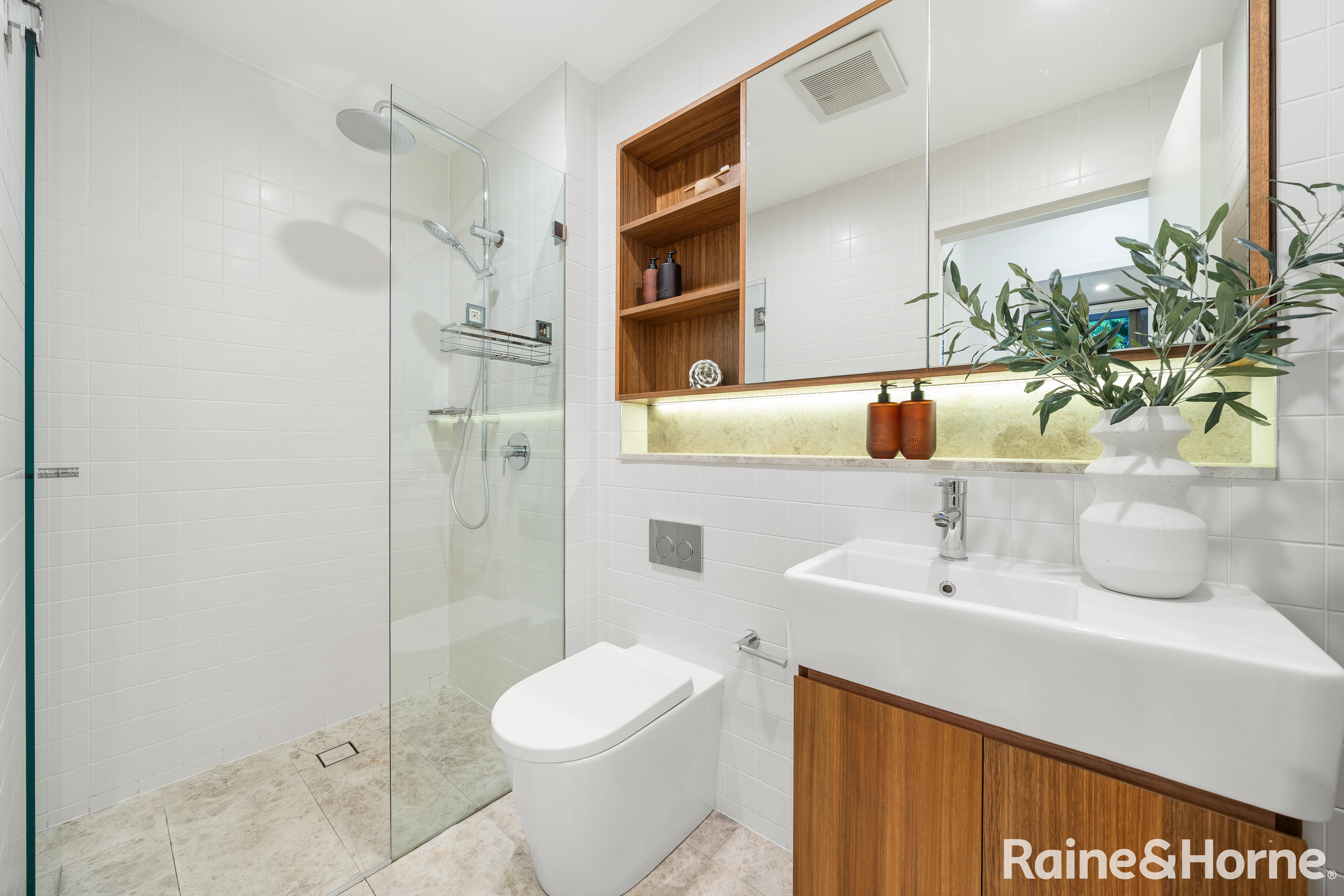 G06/81 MacDonald Street, Erskineville Auction by Raine & Horne Randwick | Coogee | Clovelly - image 8