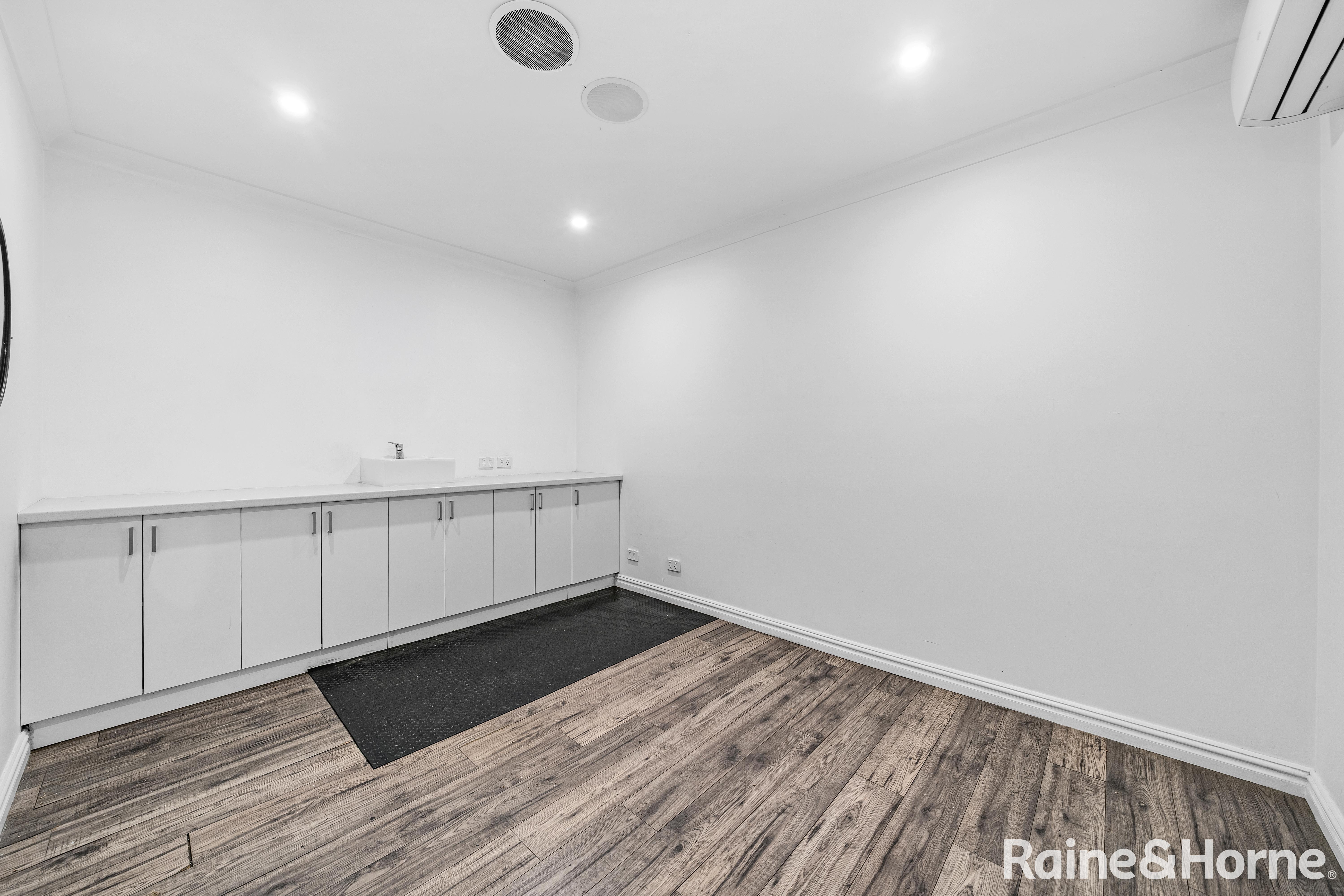 23 Bronte Road, Bondi Junction Auction by Raine & Horne Randwick | Coogee | Clovelly - image 5