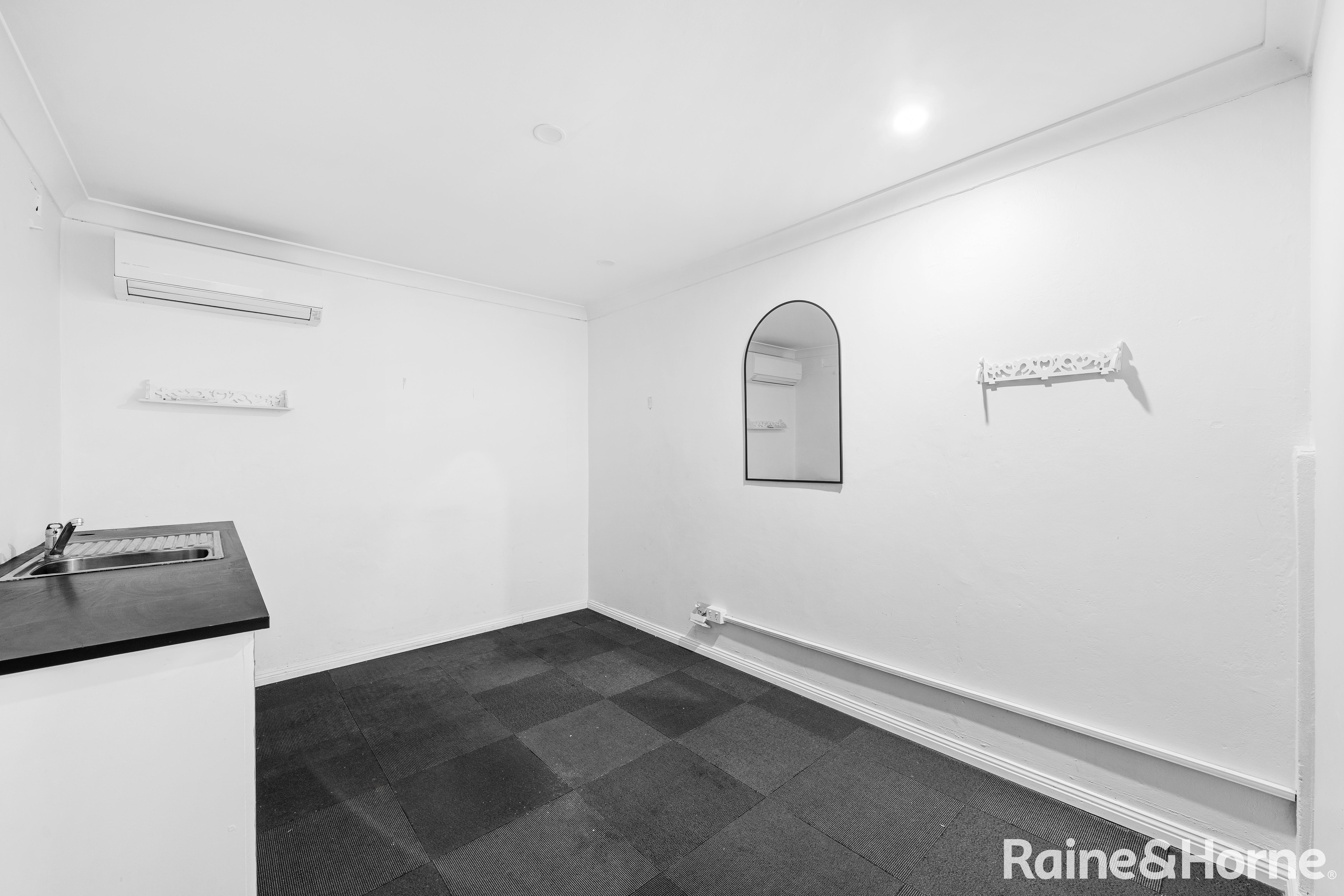 23 Bronte Road, Bondi Junction Auction by Raine & Horne Randwick | Coogee | Clovelly - image 7