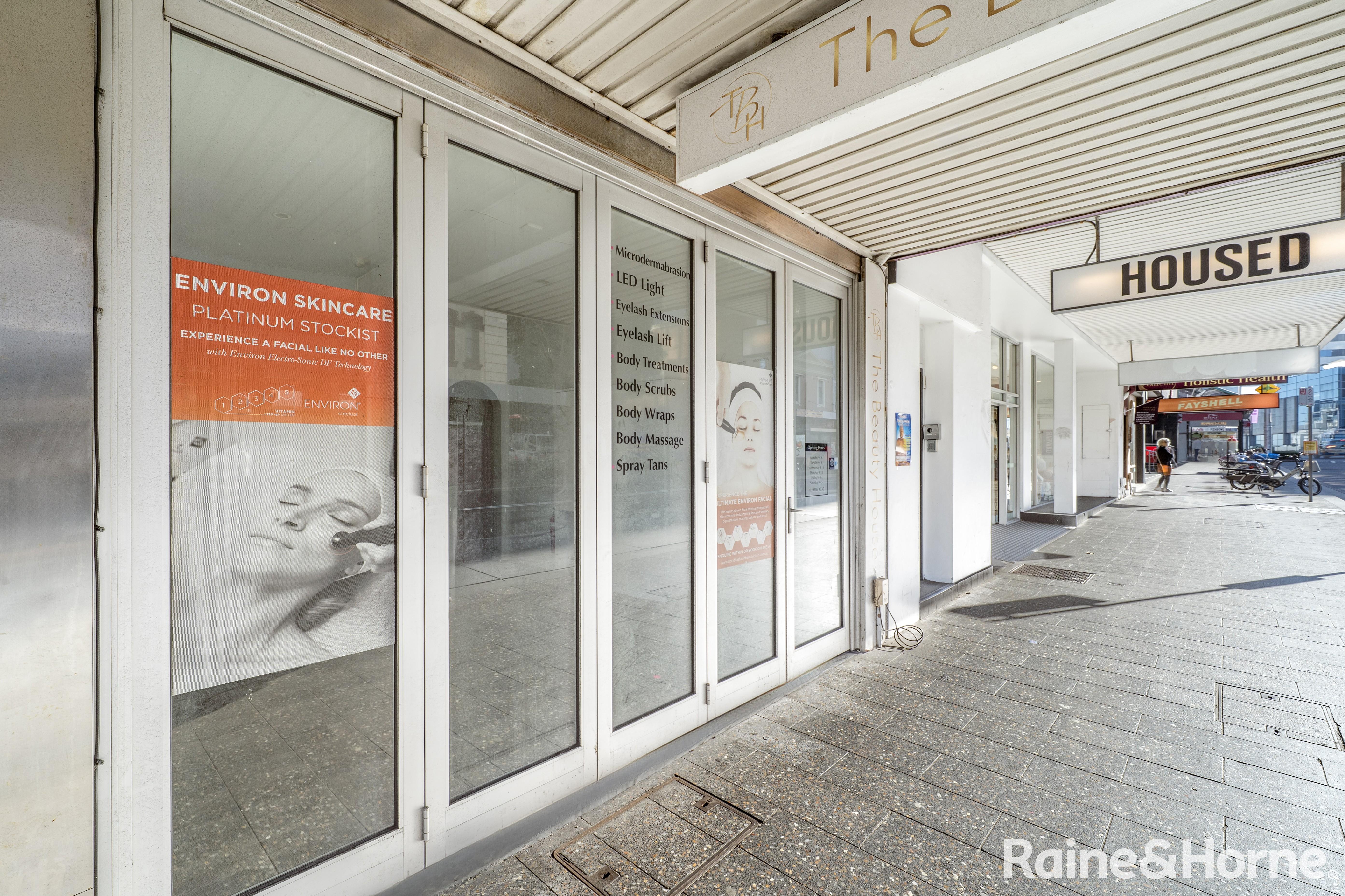 23 Bronte Road, Bondi Junction Auction by Raine & Horne Randwick | Coogee | Clovelly - image 2