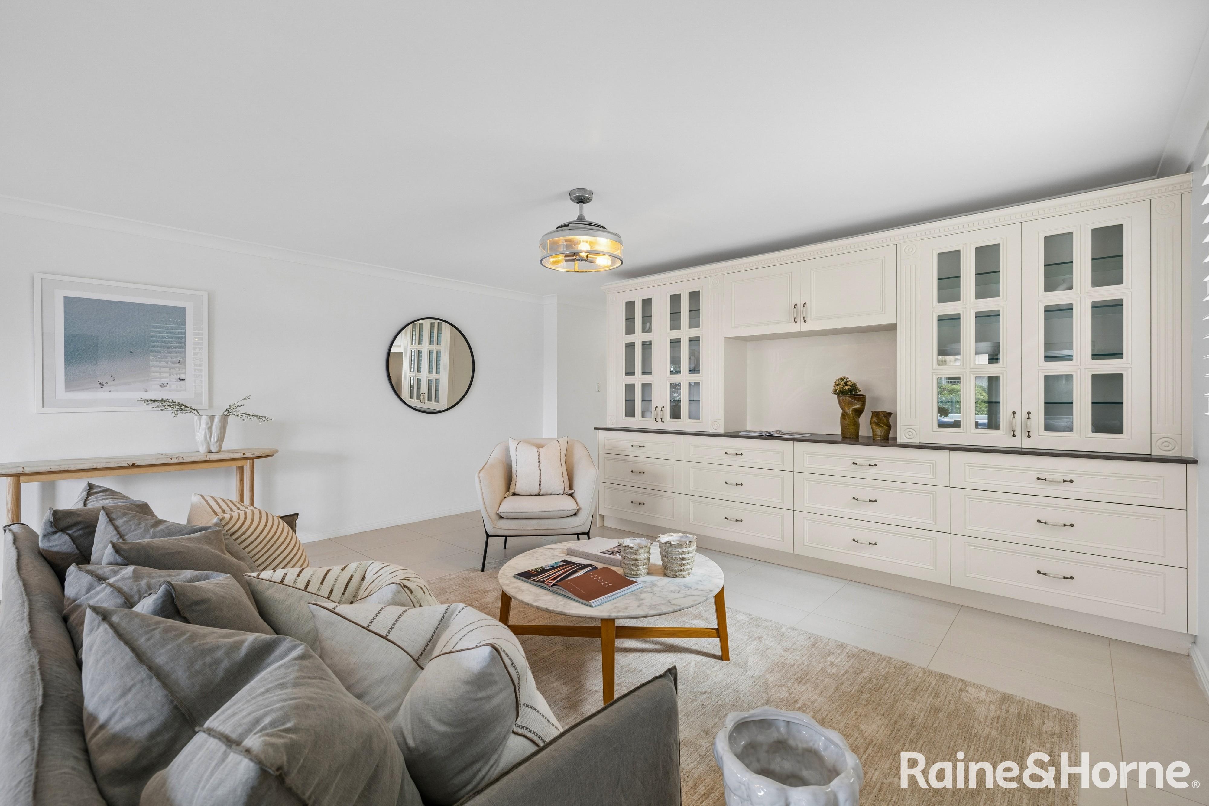 1/200 Beach Street, Coogee Auction by Raine & Horne Randwick | Coogee | Clovelly - image 4