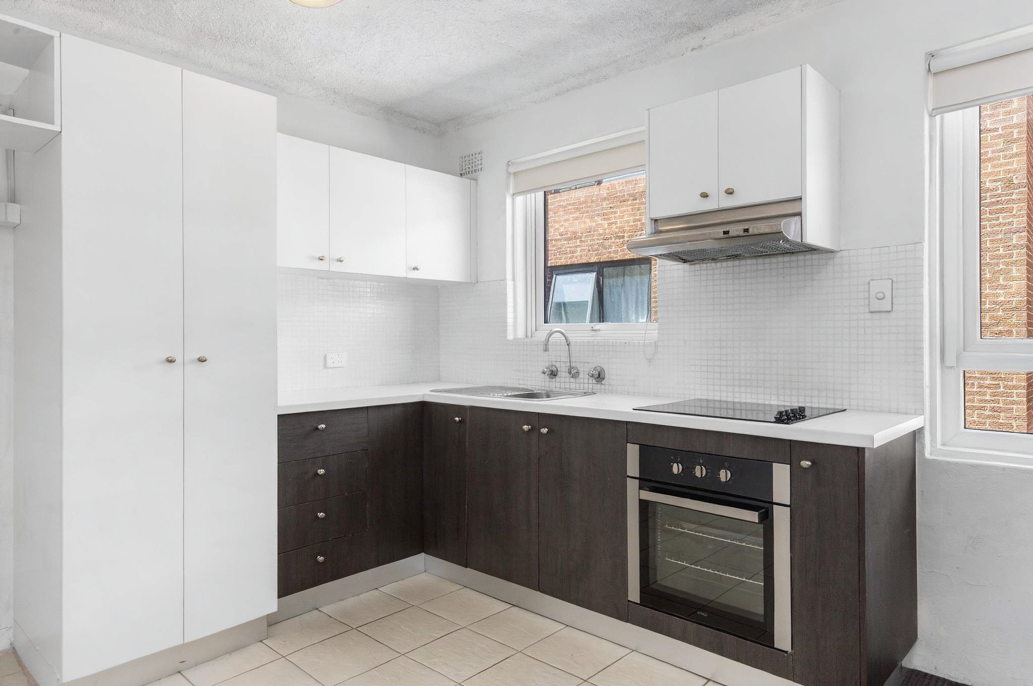 4/11 Brittain Crescent, Hillsdale For Lease by Raine & Horne Randwick | Coogee | Clovelly - image 2
