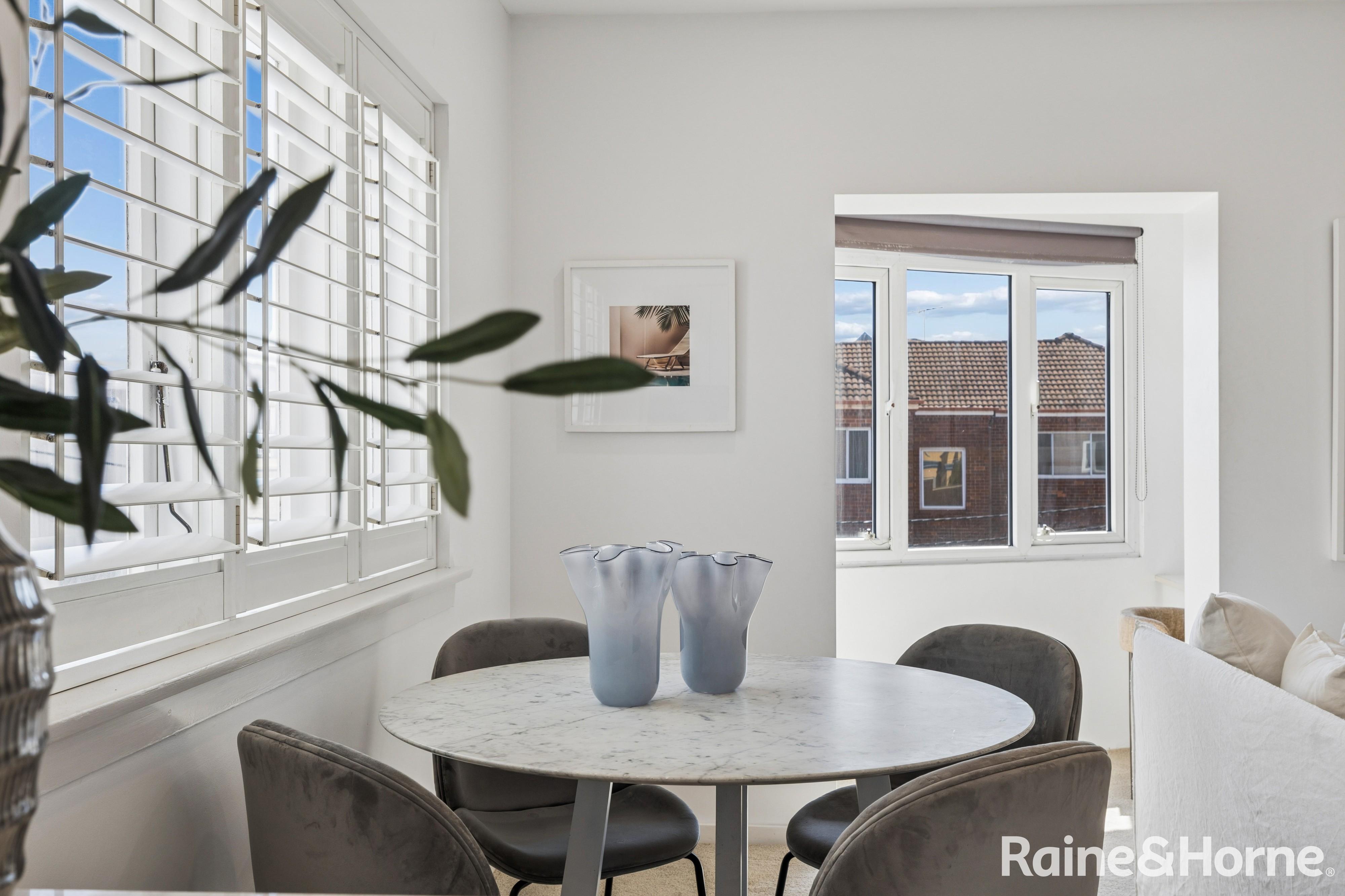 6/25 Havelock Avenue, Coogee Auction by Raine & Horne Randwick | Coogee | Clovelly - image 4