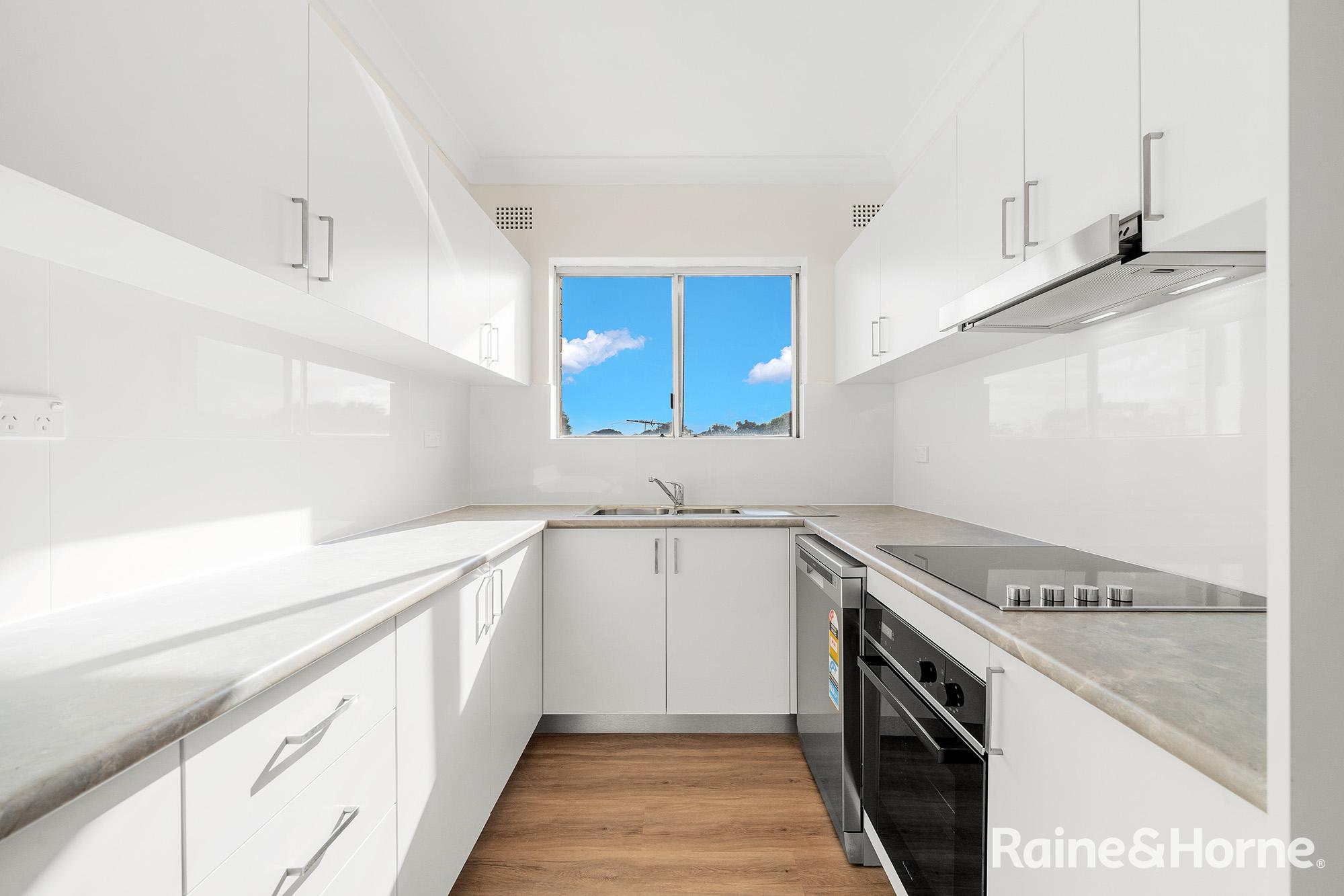 4/47 Arthur Street, Randwick Leased by Raine & Horne Randwick | Coogee | Clovelly - image 2