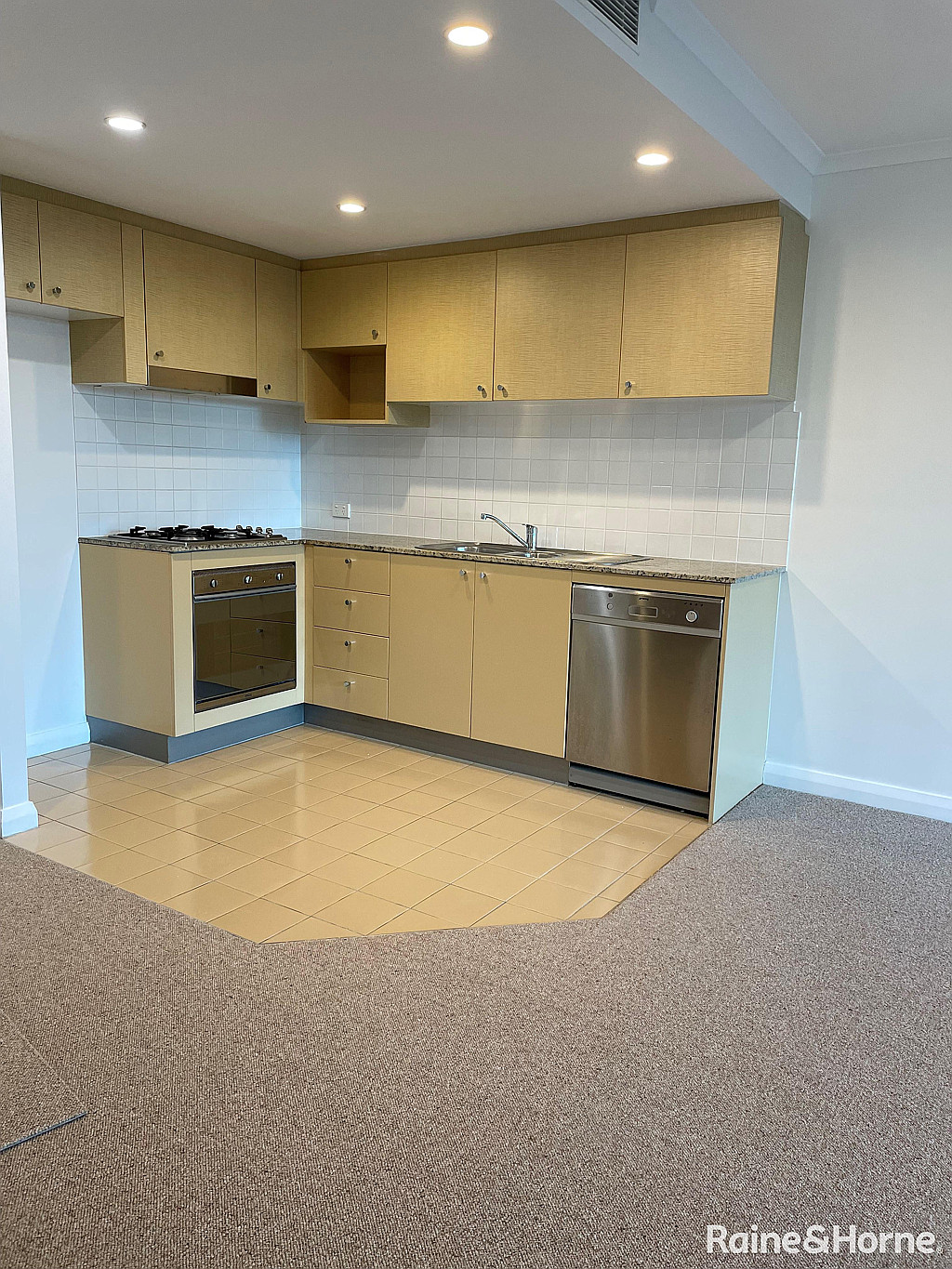 710/2A Help Street, Chatswood For Lease by Raine & Horne Randwick | Coogee | Clovelly - image 4