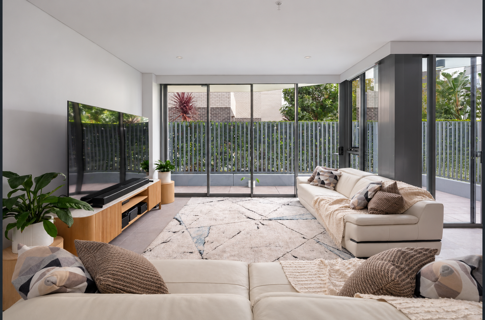 111/19 George Julius Avenue, Zetland For Lease by Raine & Horne Randwick | Coogee | Clovelly - image 1