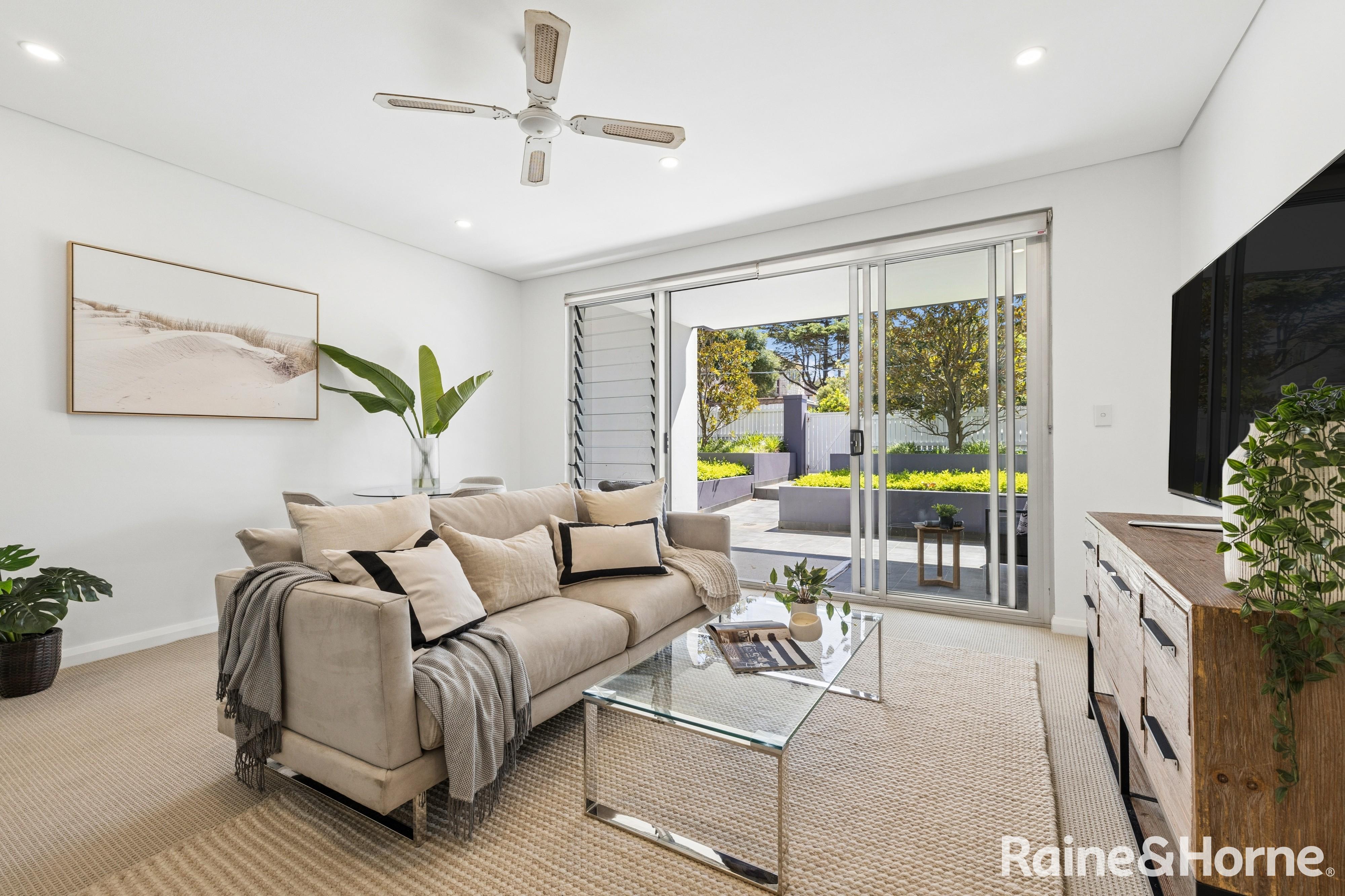 2/34 Avoca Street, Randwick Auction by Raine & Horne Randwick | Coogee | Clovelly