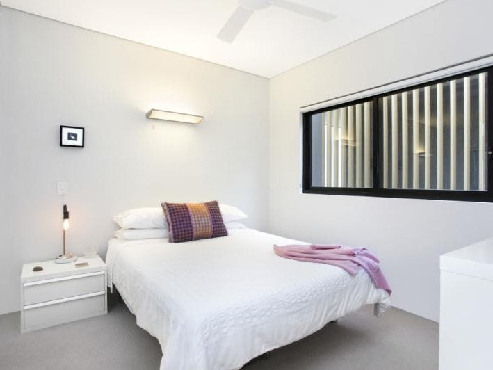 113/207 Barker Street, Randwick Leased by Raine & Horne Randwick | Coogee | Clovelly - image 3