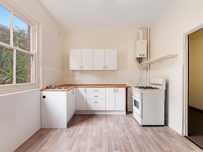 2/246 Clovelly Road, Clovelly Leased by Raine & Horne Randwick | Coogee | Clovelly - image 4