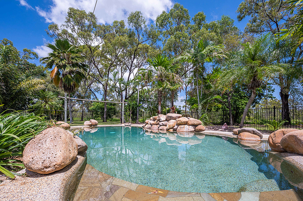 SOLD By Martin McDonough 27 Arabian Place, BLACK RIVER SOLD By Martin McDonough 27 Arabian Place, BLACK RIVER