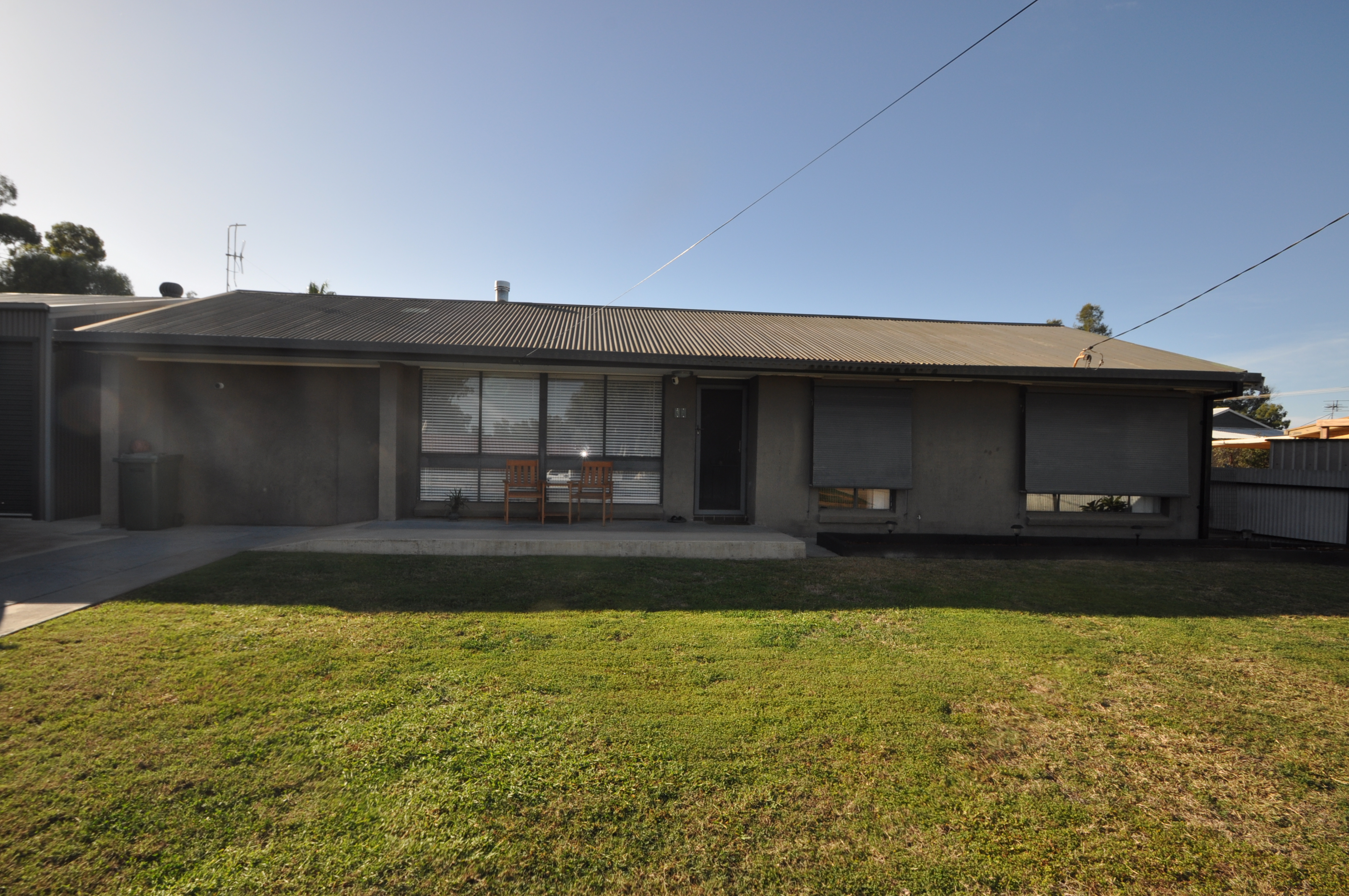 Charming Family Home in Cobar - 36 Monaghan Street 