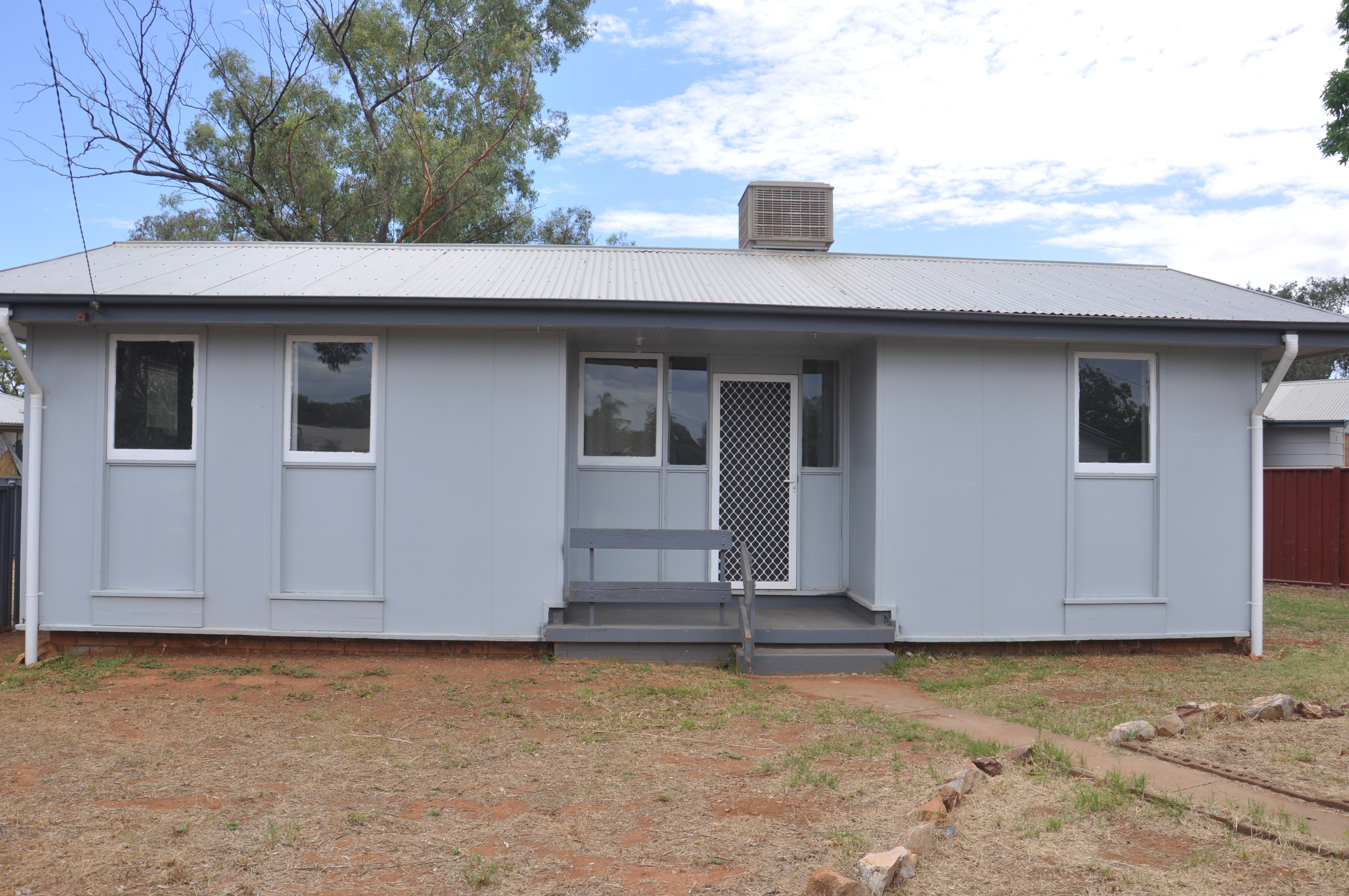 INVESTOR ALERT - potential for rental income of $300.00 pw