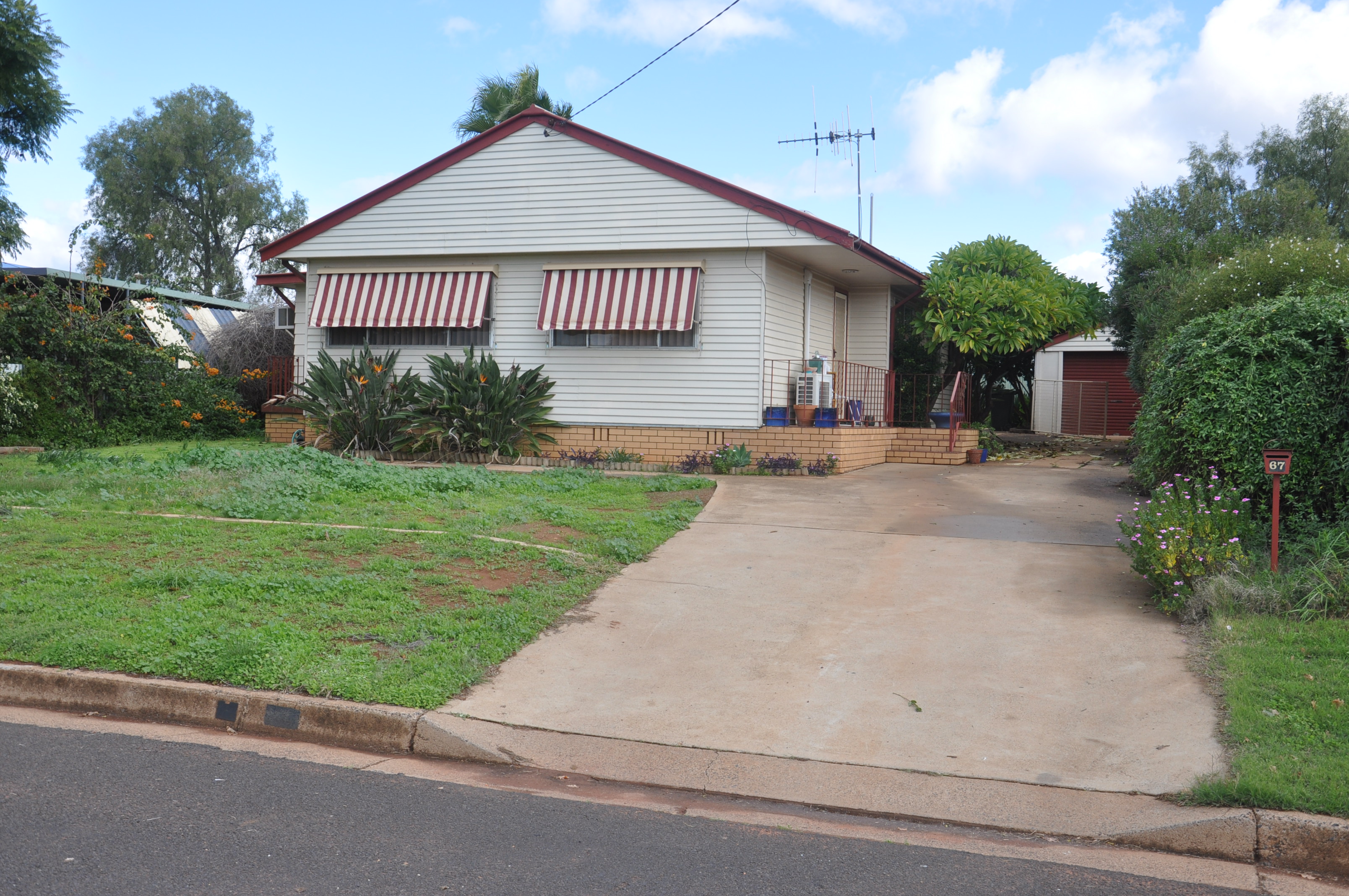 Affordable 4 Bedroom home  waiting for first home buyer or investor.   