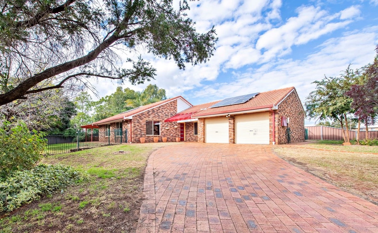 Beautiful Renovated 4 Bedroom Home 