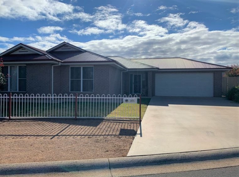 Beautiful 3 Bedroom Home in Keswick Estate