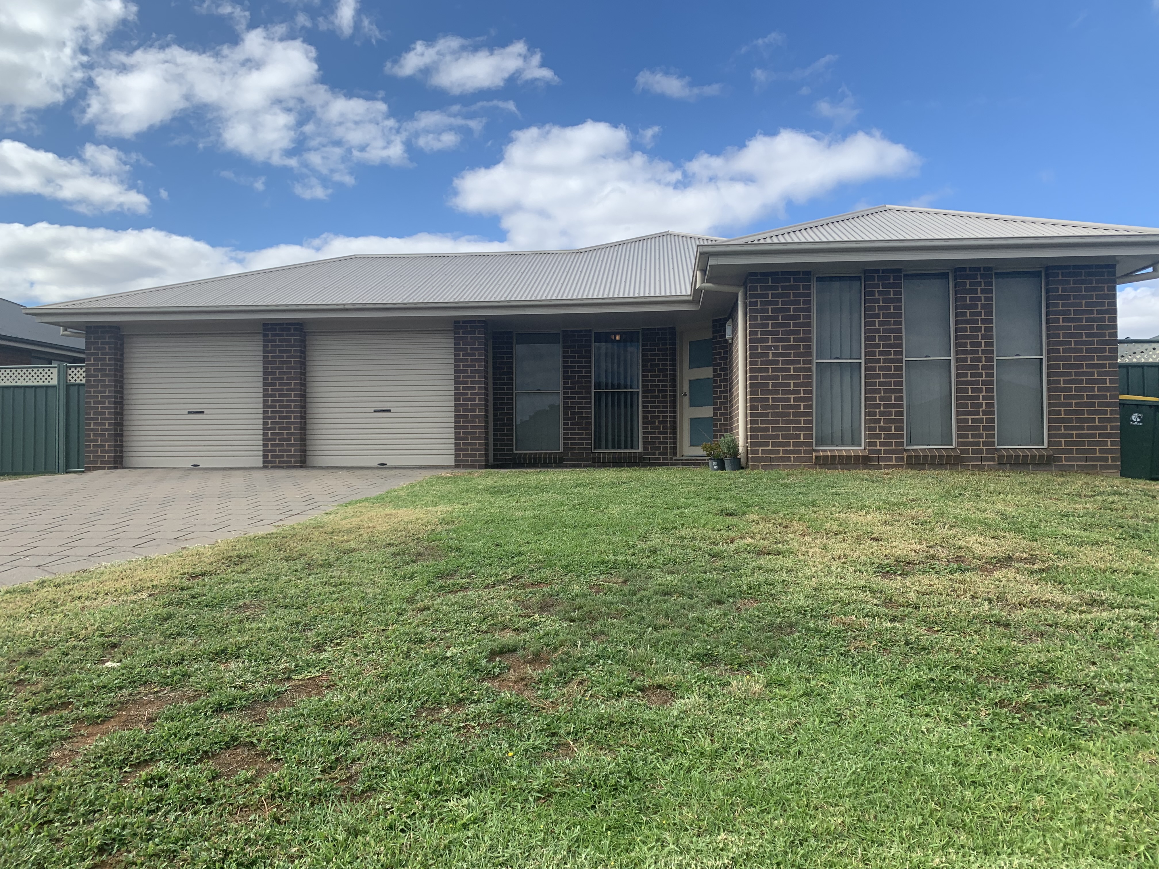 6 Selkirk Ave Dubbo