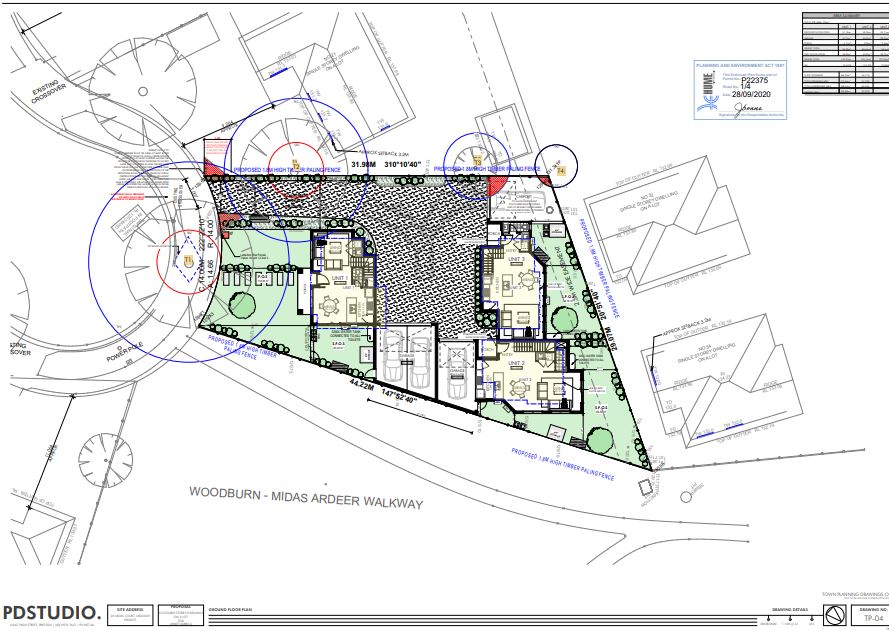 Plans/Permit Approved for 3 Townhouses on 714m2 !!