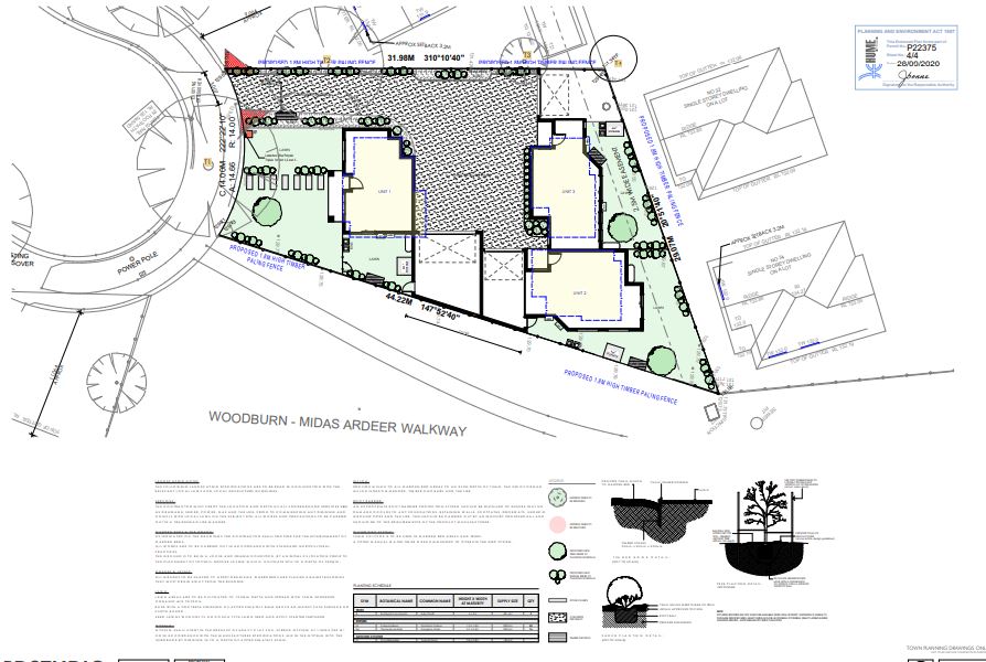 Plans/Permit Approved for 3 Townhouses on 714m2 !!
