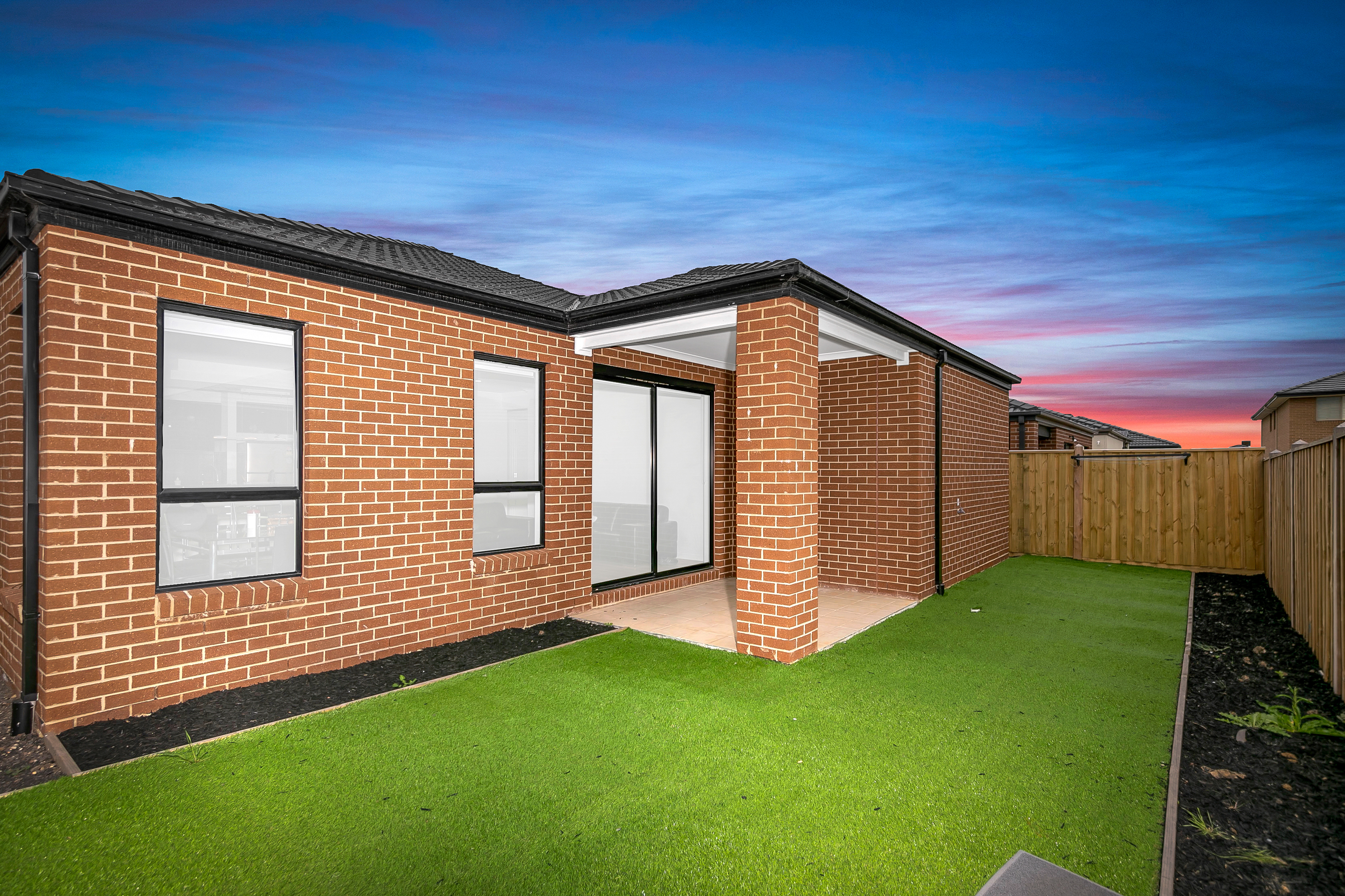 UNBEATABLE CLASS on PRESTIGE LOCATION !!